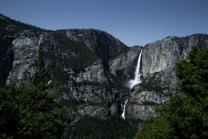A waterfall in the mountains at Yosemite national park